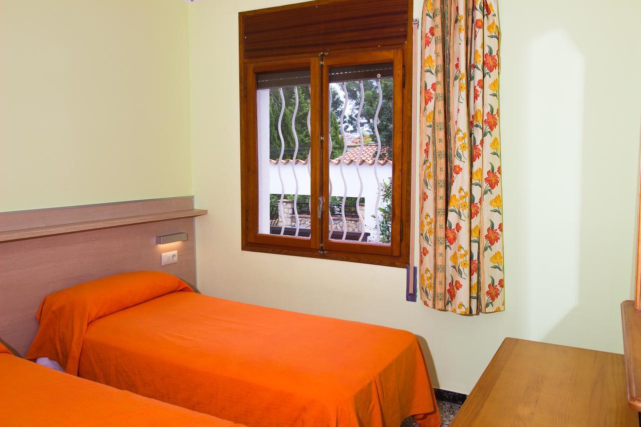 Rentalmar Villa Cristina Families Only Miami Playa Exterior photo