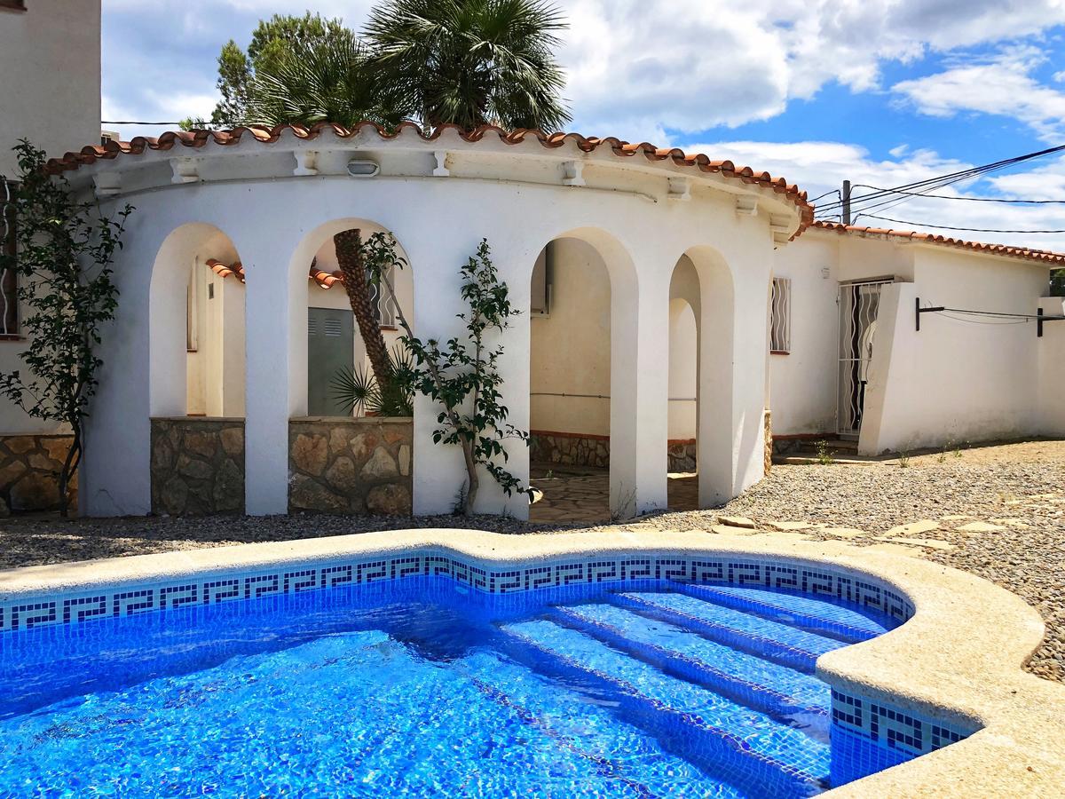 Rentalmar Villa Cristina Families Only Miami Playa Exterior photo